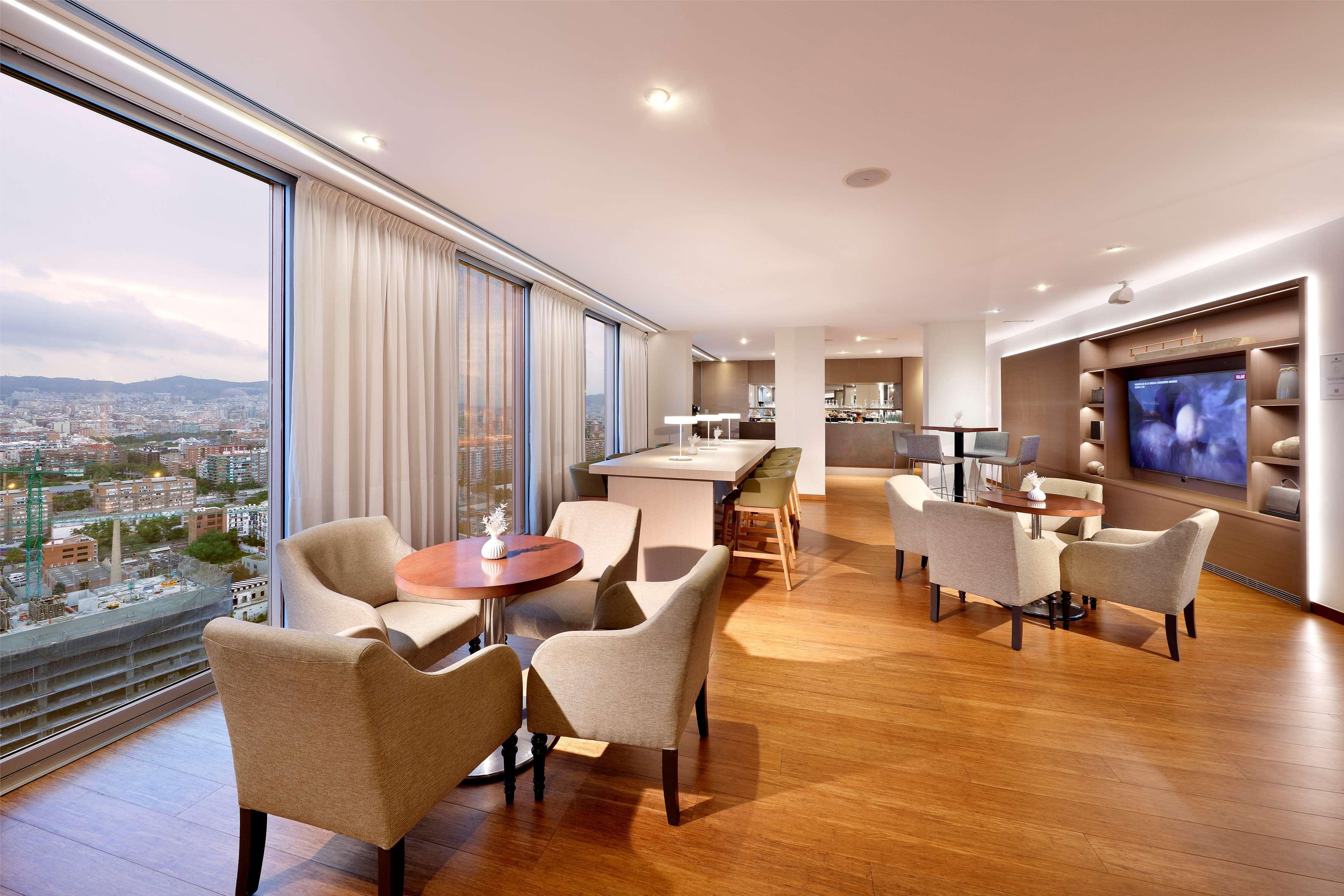 Melia Barcelona Sky 4* Sup Hotel Exterior photo