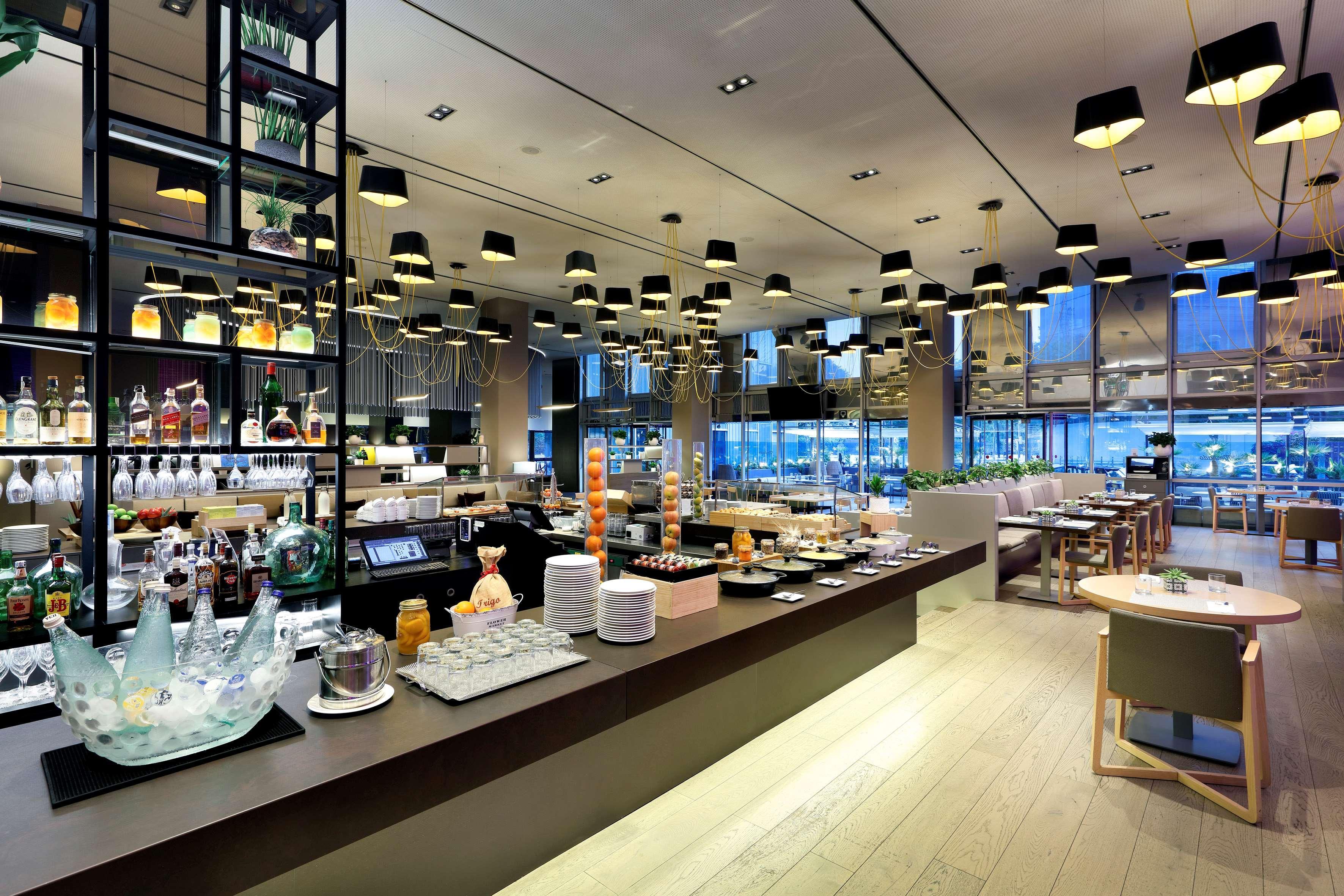 Melia Barcelona Sky 4* Sup Hotel Exterior photo