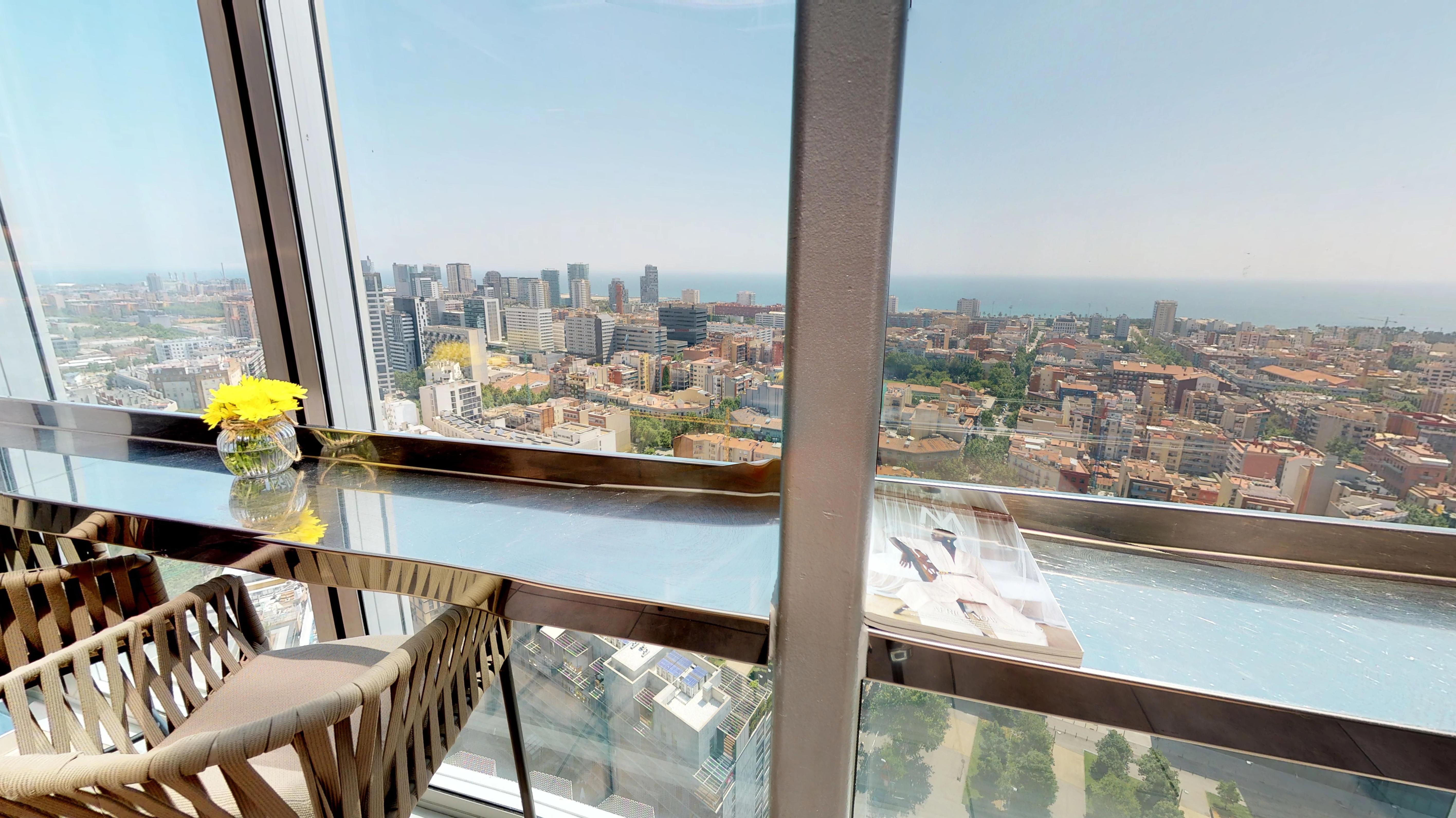 Melia Barcelona Sky 4* Sup Hotel Exterior photo