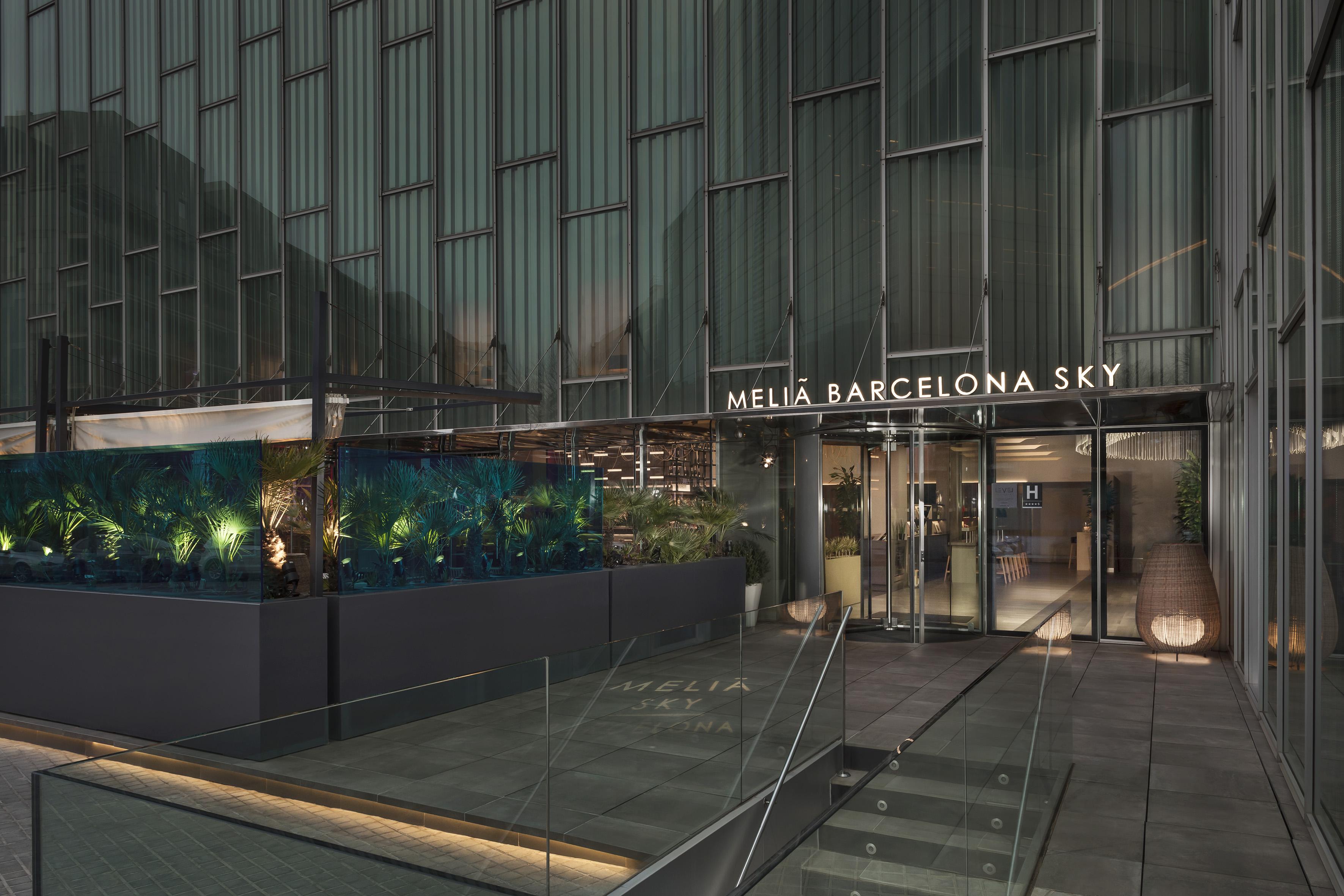 Melia Barcelona Sky 4* Sup Hotel Exterior photo