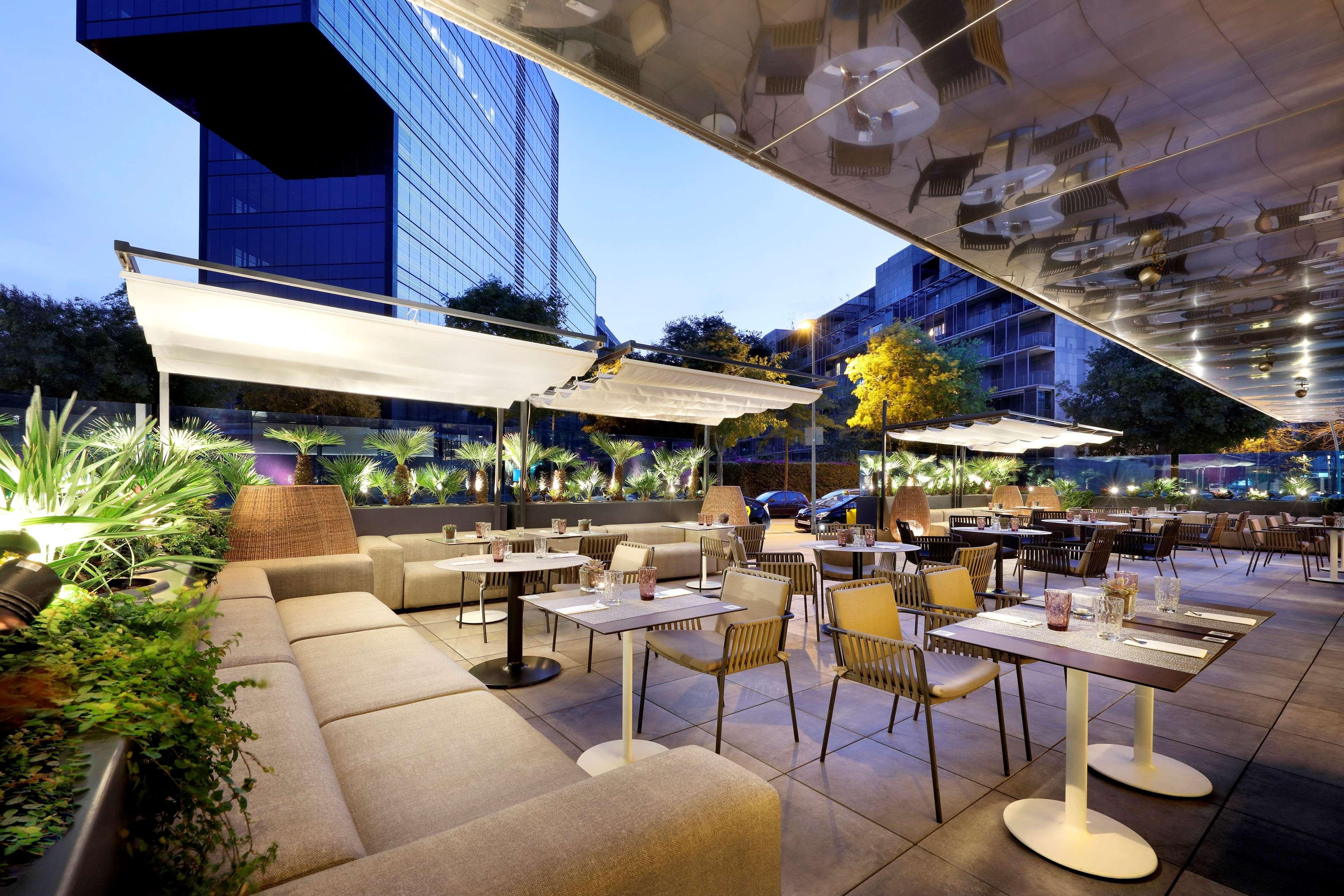 Melia Barcelona Sky 4* Sup Hotel Exterior photo