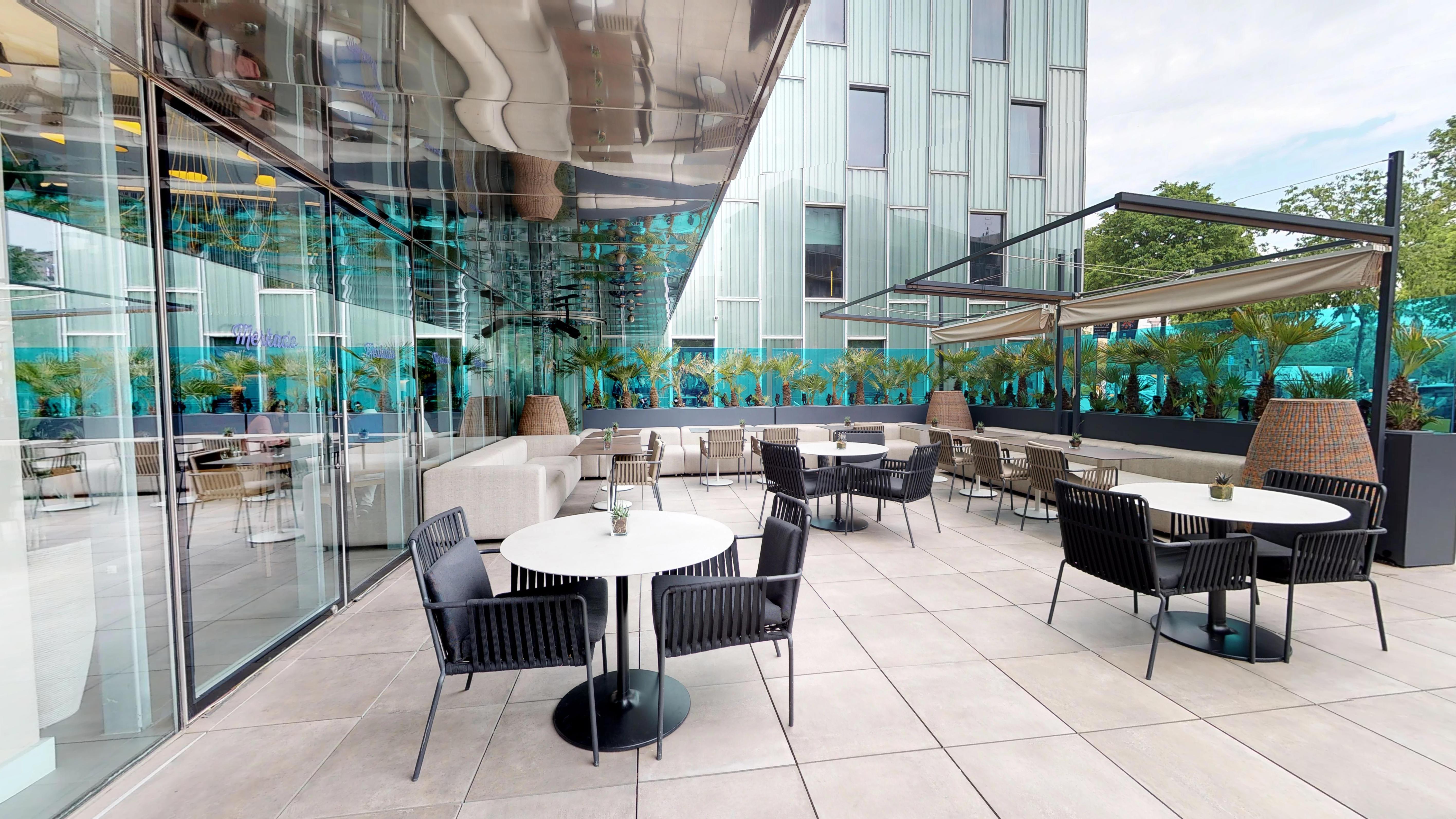 Melia Barcelona Sky 4* Sup Hotel Exterior photo